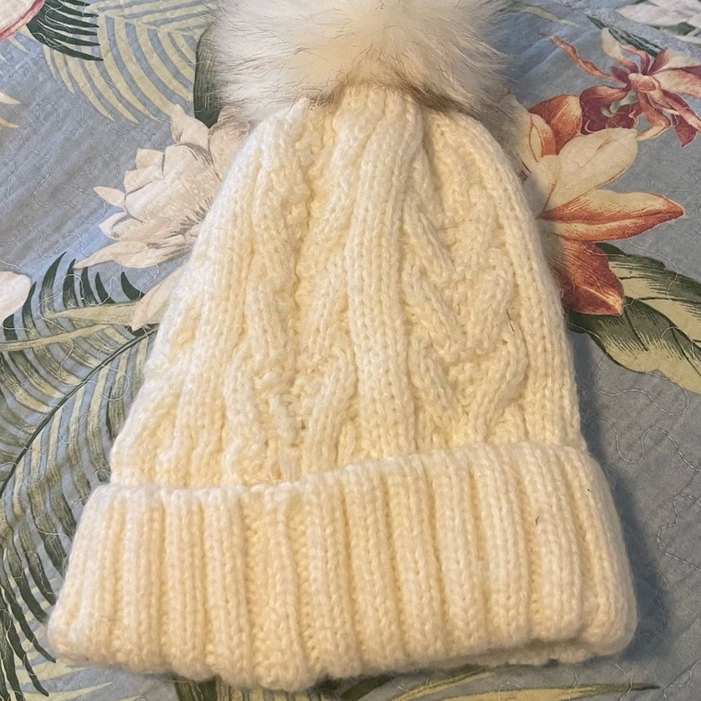 Knit hat with fleece inside.